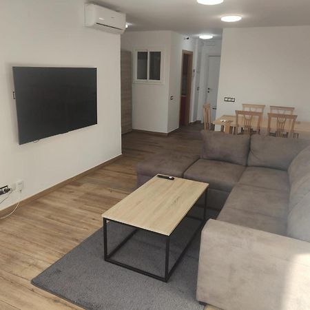 شقة Lovely Flat Fira برشلونة المظهر الخارجي الصورة